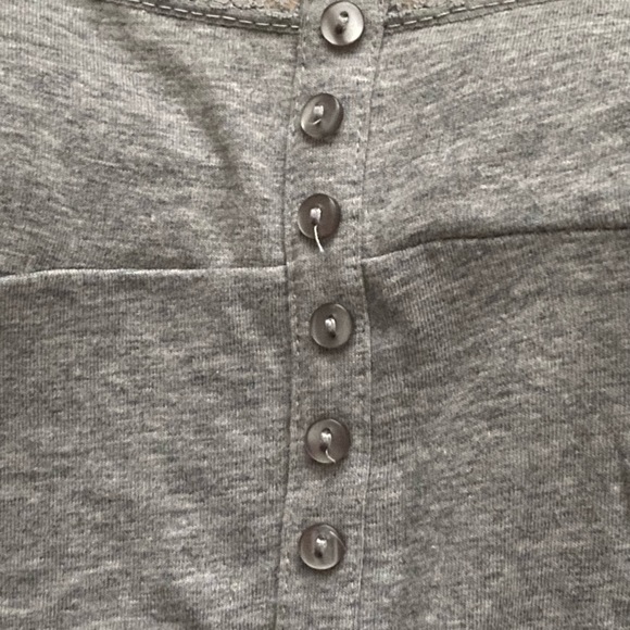 Light gray tank top - Picture 2 of 5